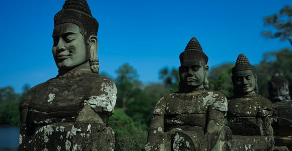 Siem Reap: Phnom Kulen Waterfall Family Tour with Guide