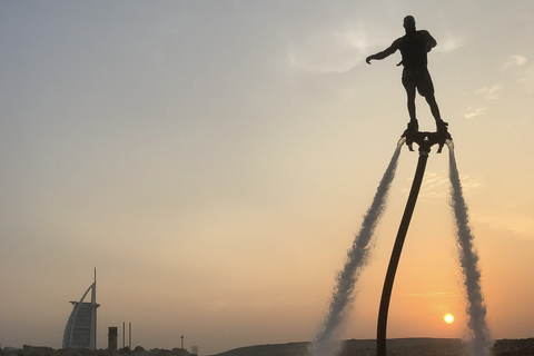 Deska flyboard w Dubaju: półgodzinna sesja