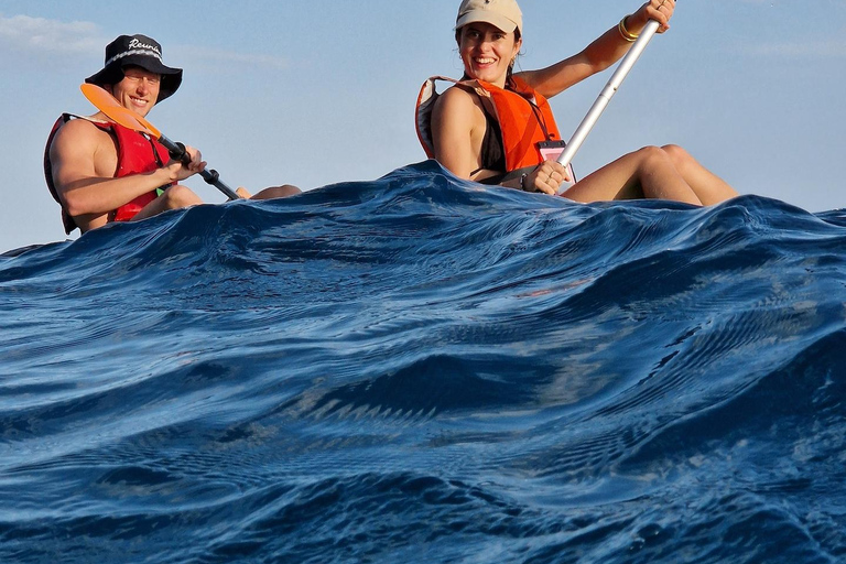 لا سبيتسيا: جولة عند غروب الشمس في قوارب الكاياك والكهوف مع السباحة والمشهياتلا سبيتسيا: جولة غروب 