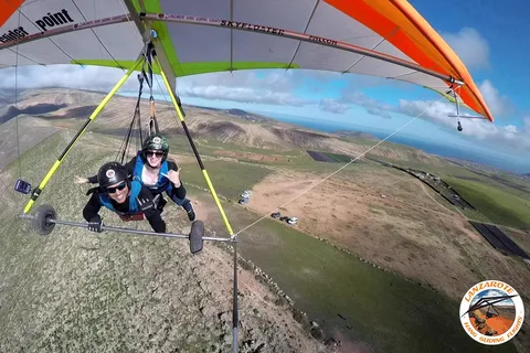 Vol en tandem en deltaplane à Lanzarote