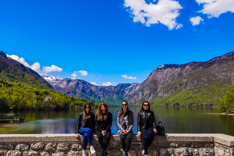 Da Zagabria: gita di 1 giorno al lago di Bled, al lago di Bohinj e a Ribčev LazFrom Zagreb: Lake Bled, Lake Bohinj, &amp; Ribčev Laz Day Trip