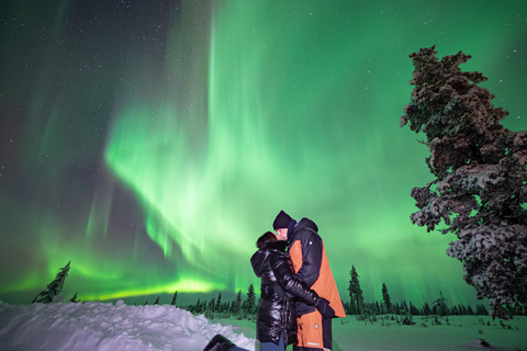 Rovaniemi: Guaranteed Northern Lights Photo Tour Guaranteed Northern Lights Photo Tour with Van (2-8 people)