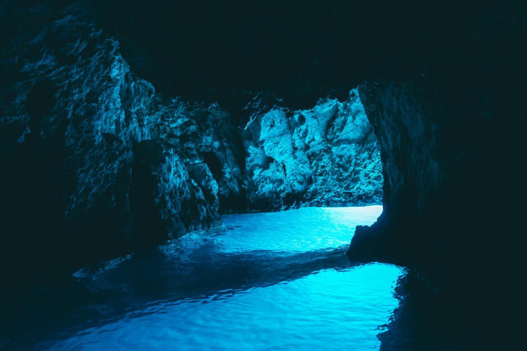 From Split: Blue Cave & 5 Islands Amazing Speedboat Tour