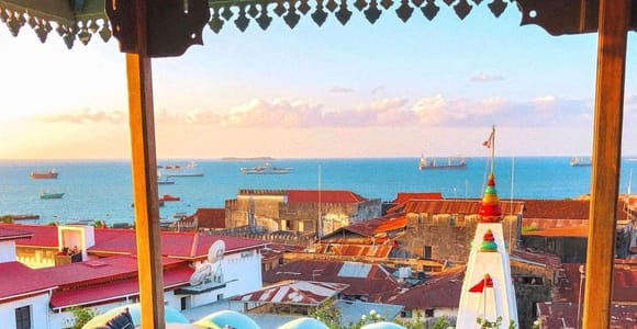 Zanzibar: Stone town, Slave Market, souvenir & Spice Market