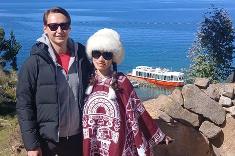 Puno: Uros Taquile Tour + Overnight in Luquina Community (VIP Speedboat) Puno: Uros Taquile Tour + Overnight Stay in Luquina Community (VIP Speedboat)