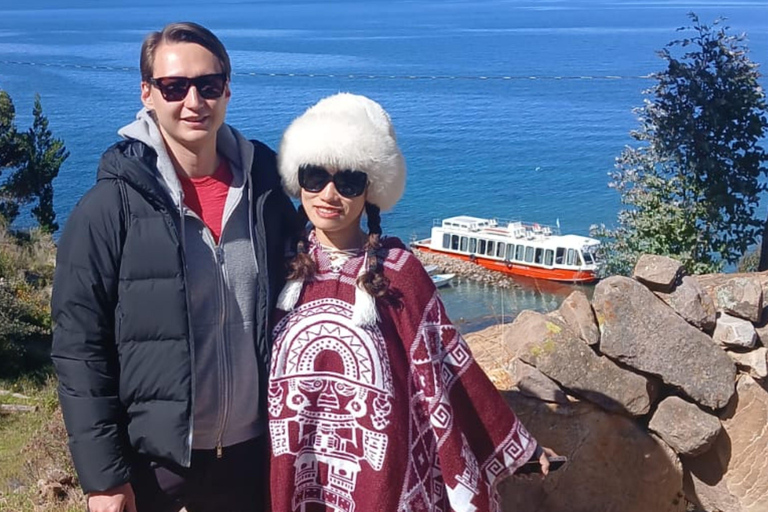 Puno: Uros Taquile Tour + Overnight in Luquina Community (VIP Speedboat) Puno: Uros Taquile Tour + Overnight Stay in Luquina Community (VIP Speedboat)