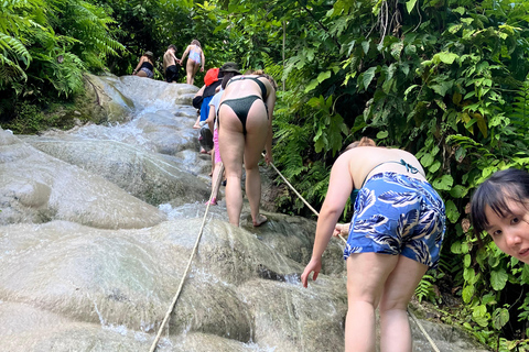 Chiang Mai: Sticky Waterfall naturskön slinga osedd sjö &amp;tempelGruppresa med mötesplats