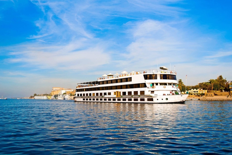 Assuan: 3-tägige Ägypten Privatreise mit Nilkreuzfahrt, BallonStandard Schiff