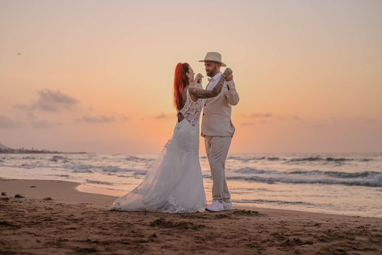 Alcudia: Playa de Alcudia Beach Photoshoot Experience Ultimate Photoshoot – All Digital Photos Included