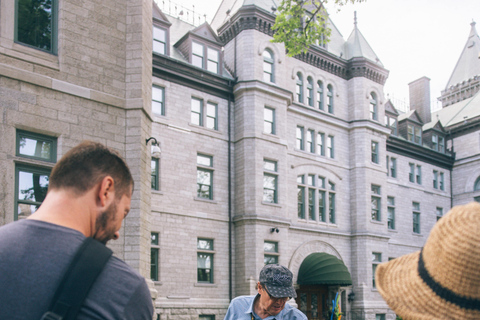 Visite à pied privée des galeries d'art du Vieux-Québec