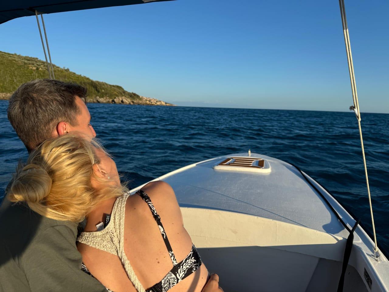 Ulcinj: Romantische Bootstour mit Fotoshooting für 2 Personen