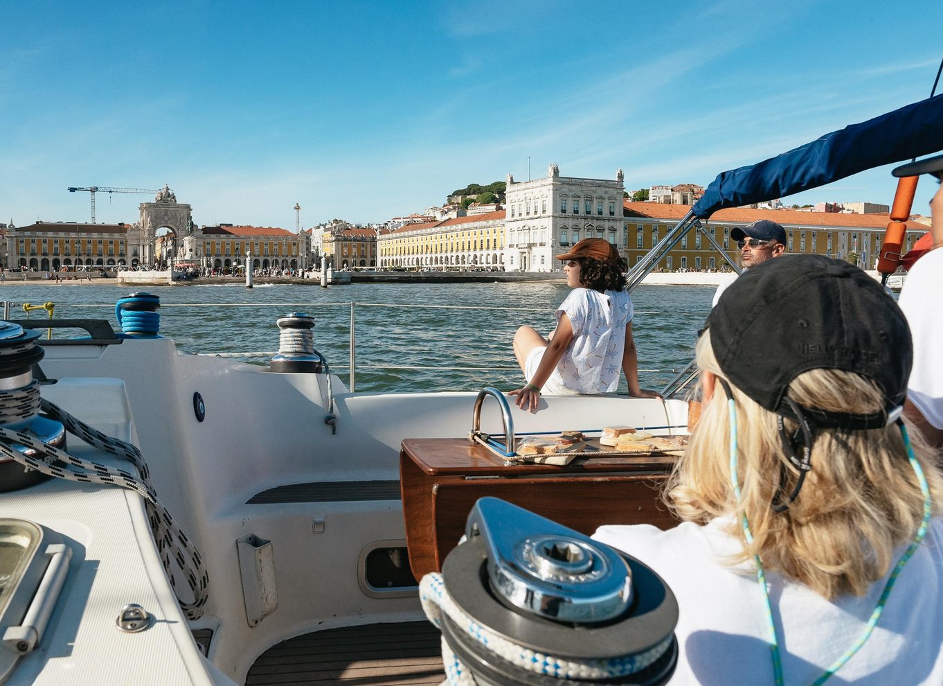 Lissabon: Sejltur med byens skyline med drinks og snacks