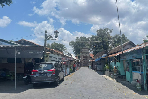 Yogyakarta: o Reino Mataram permanece com o artesanato em prataYogyakarta: Vestígios do Reino Mataram com exposição de prata