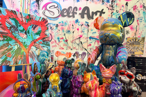 Self'Art La Roche-sur-Yon: Creative Leisure Complex SELF'ART: A FLUID ART Figurine