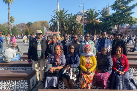 Istanbul: Hemliga skatter Skip-The-Line Tour med lunchTur från mötesplats