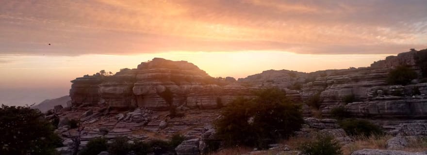 Coucher de soleil dans le Torcal d'Antequera avec transport depuis Antequera