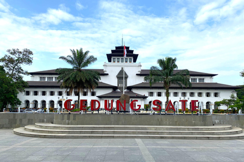 Stadsvandring i Bandung med höghastighetståg (Whoosh) från Jakarta