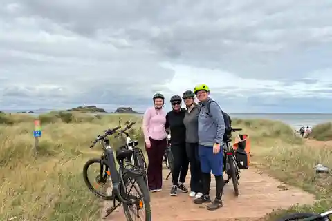 城と海岸線電動自転車ツアー ノース・バーウィック
