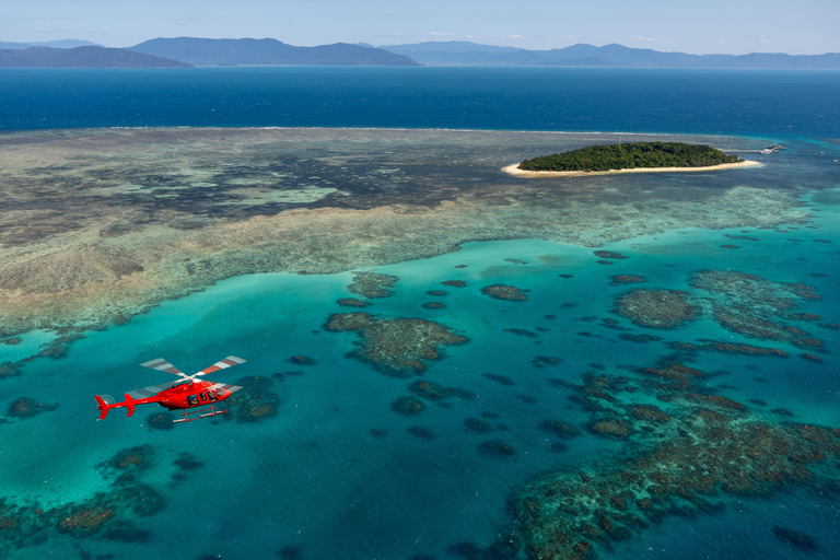 Cairns: 30-minutowy lot helikopterem na Wielką Rafę Koralową