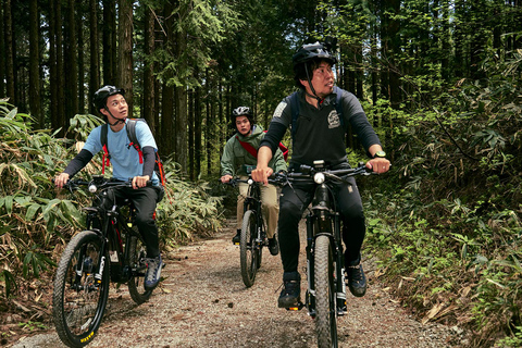 eMTB-Tour, um die schönen Inseln vom Gipfel aus zu sehen