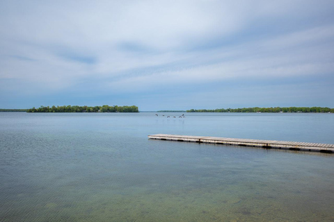 From Toronto: Lake Muskoka and Huntsville Group Day Trip