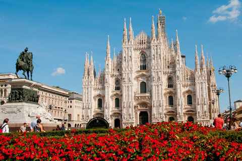 Milan : Petit groupe - Château, dégustation de gelato et toit du DuomoMilan : Visite en petit groupe du château et du Duomo avec Gelato