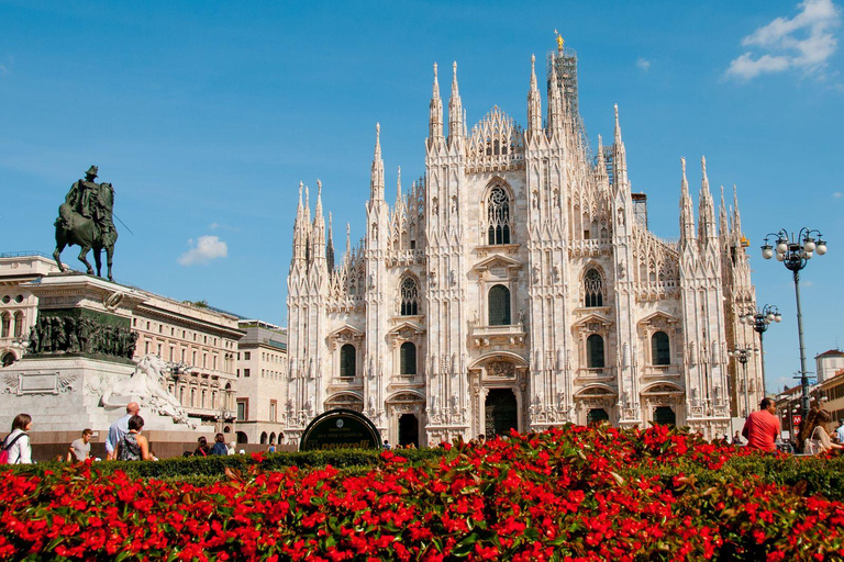 Milano: Piccolo gruppo - Castello, degustazione di gelati e tetto del Duomo