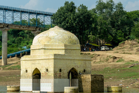 From Agra: Day Trip to Chambal River Safari with Lunch