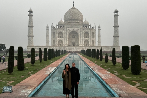Ab Delhi :- Goldenes Dreieck Tour mit Varanasi 7N/8DOption 01 - Ac Car + Reiseleiter + 2 Flüge