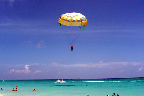 Avventura in parasailing a Bavaro Beach, Punta Cana