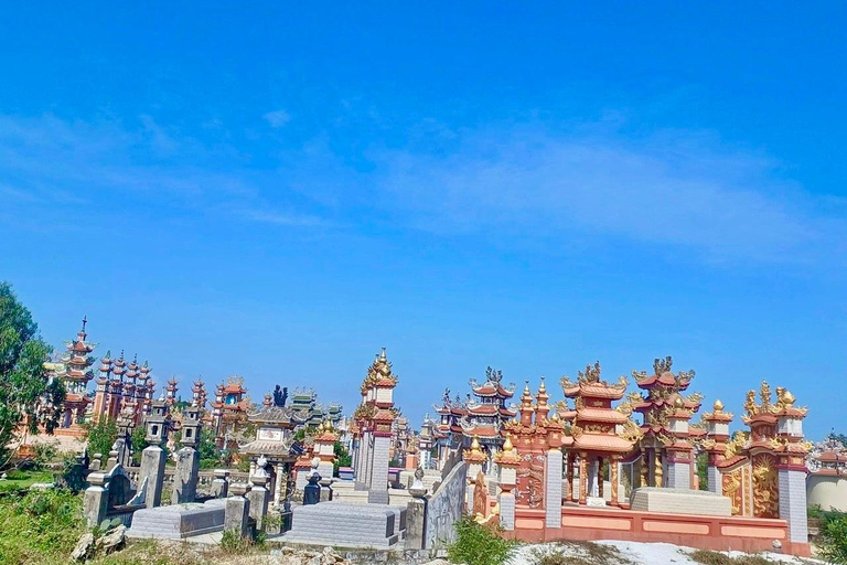 Mit dem Auto von Hue nach Hoi An über den An Bang Friedhof - Stadt der Geister