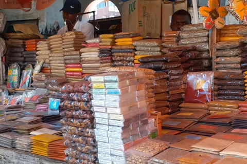 Kryddgårdsrundtur, Jozani-skogen, Salaam-grottan och Mtende-stranden