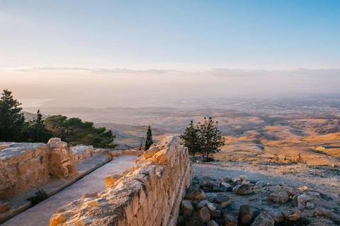 Vanuit Amman: Dagtocht naar Madaba, de berg Nebo en de Dode Zee