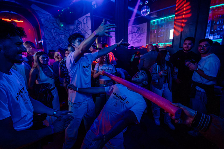 Porto: Crazy PubCrawl, 9 Drinks, Free Shots, Wild Games +VIP