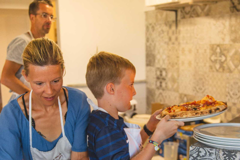 Sorrento: clase de preparación de pizza en la escuela de cocina de Tirabusciò