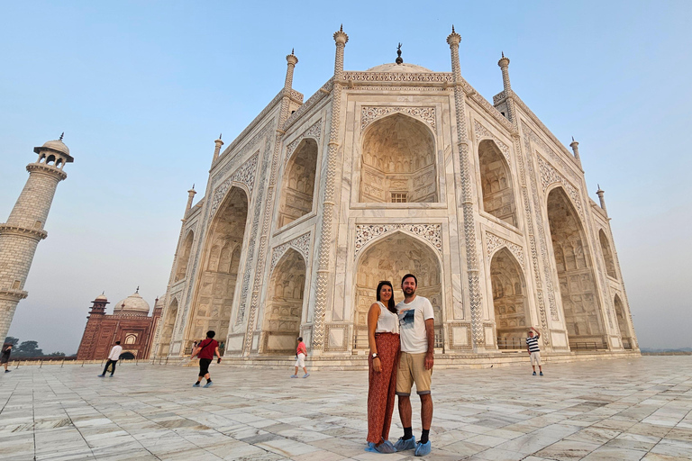 Agra: Taj Mahal och Agra Fort Hoppa över kön guidad turEndast guide-service