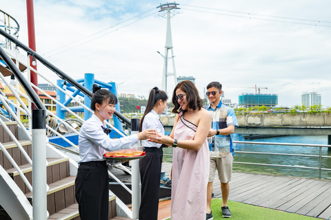 Hanoi: Halong Bay Cruise with Lunch, Cave, and Island Visit
