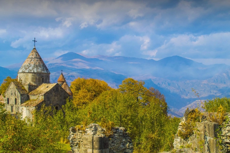 Descubrimiento transfronterizo: Excursión de un día de Tiflis a Armenia