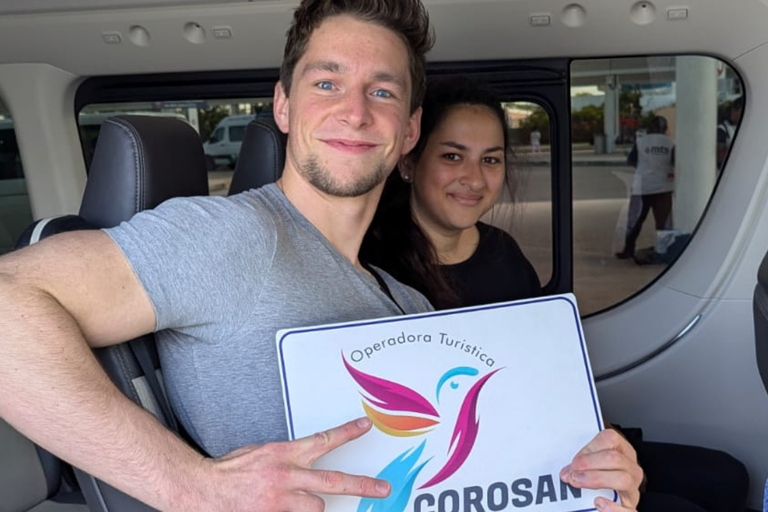 Cancun: Prywatny transfer z lotniska do strefy hotelowejLotnisko Cancun - strefa hotelowa Cancun w obie strony