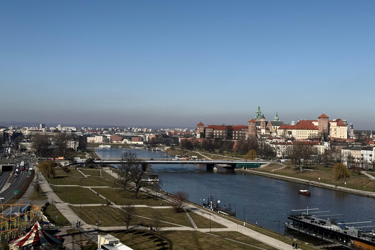 Kraków: Folk Show, and Traditional Dinner in the City Center