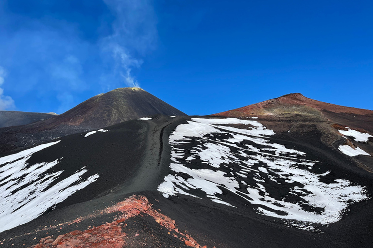 Mount Etna: Guidad vandring 3.000 meter till toppenMount Etna: Guidad vandring 3000 meter till toppen