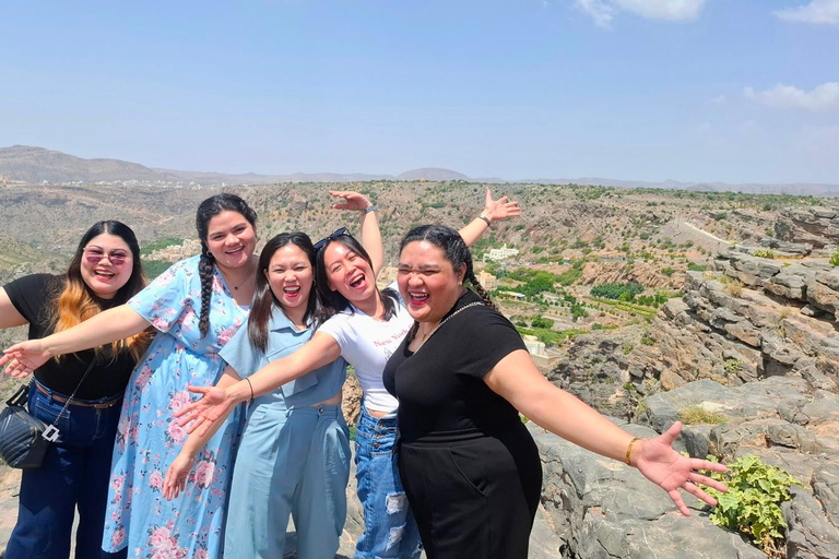 Shared Tour: Nizwa Fort, Souq, Birkat Al Mouz & Jebel Akhdar