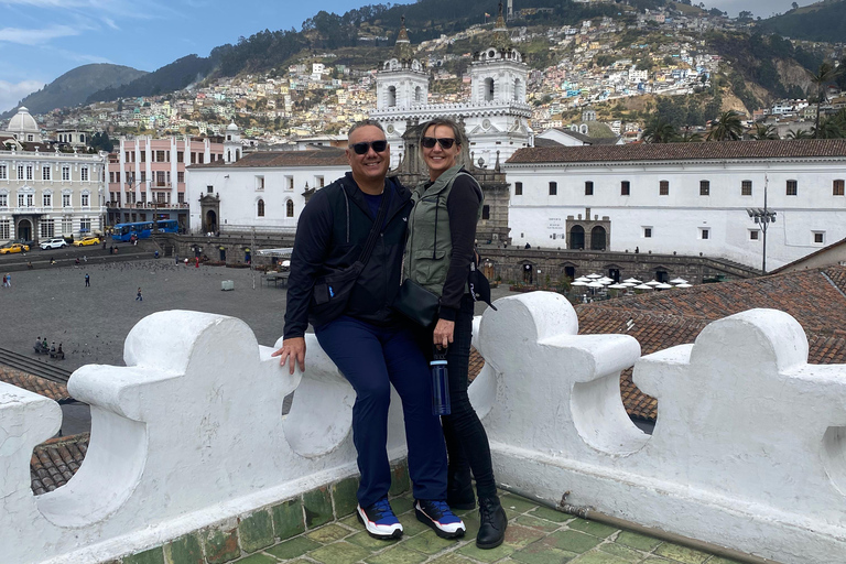 PRIVATE Tour, Stadsrundtur Quito med linbana och Mitad del Mundo