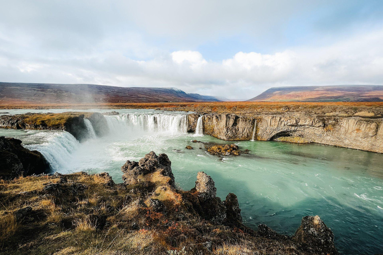 PRIVÉ Chute d&#039;eau de Godafoss, Myvatn et bainsGroupe de 8 personnes maximum