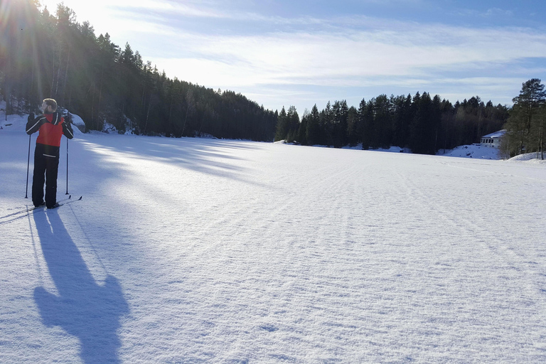 Oslo: Wilderness Skiing Tour with Lunch by the Fire
