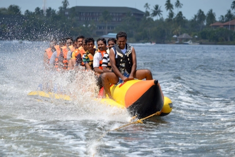 Przejażdżka łodzią bananową w Negombo