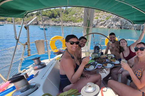 Rhodes Private Luxury Day Cruise Lunch, Coctails, Champagne