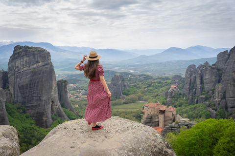 Athens: 2 Days in Meteora with 2 Guided Tours and Hotel Stay 4-Star Hotel Option