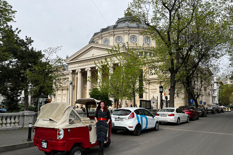 Bucareste: Tuk Tuk City TourBucareste: Passeio de Tuk Tuk pelo Comunismo