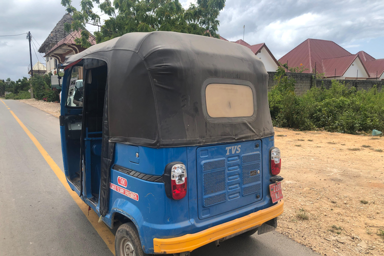 Zanzibar: Tuk Tuk Transfer to Kendwa and Nungwi